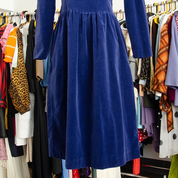 Vintage Blue Velvet Dress - Picture 2 of 8